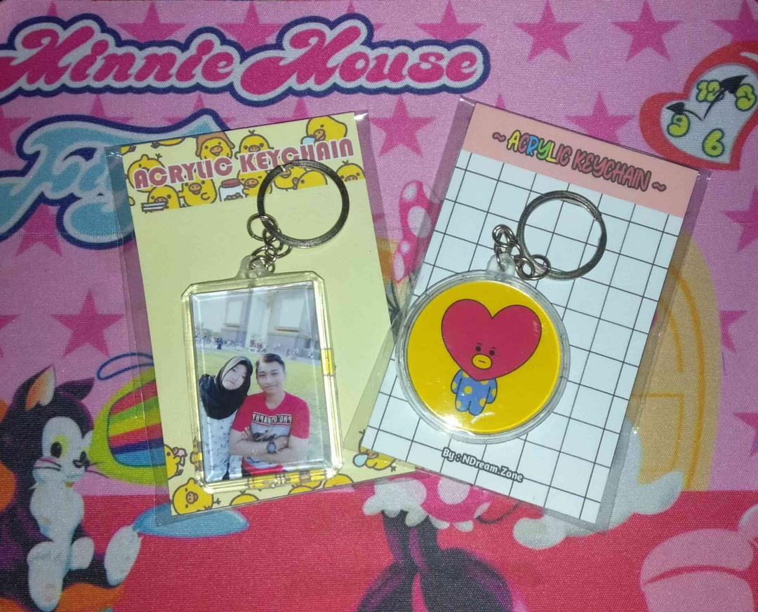 Gantungan Kunci Akrilik Custom